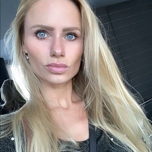 Meet your Posher, Yelena